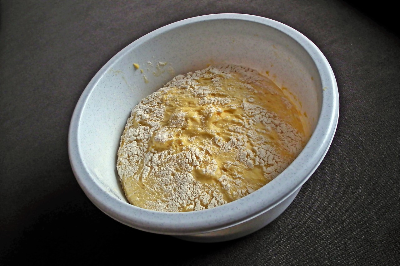 yeast, flour, bowl-5853375.jpg